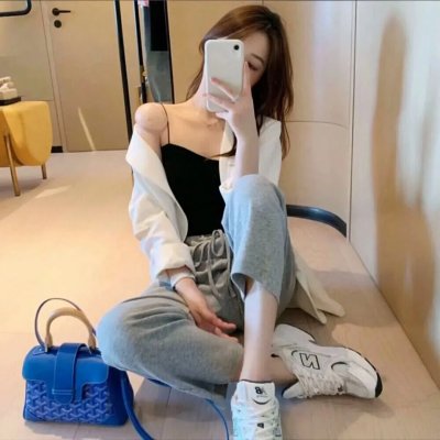 阳光下游